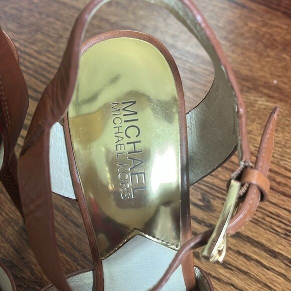 Michael by Michael Kors tan heals. Size 8 - Picture 6 of 8